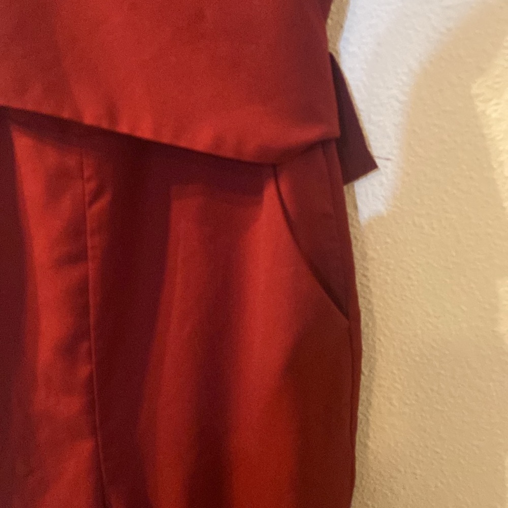 Lulus vneck tie side jumpsuit with pockets size small - Picture 2 of 7